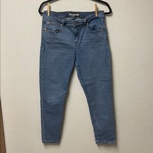 Levi's Women's Light Blue Straight Leg Jeans